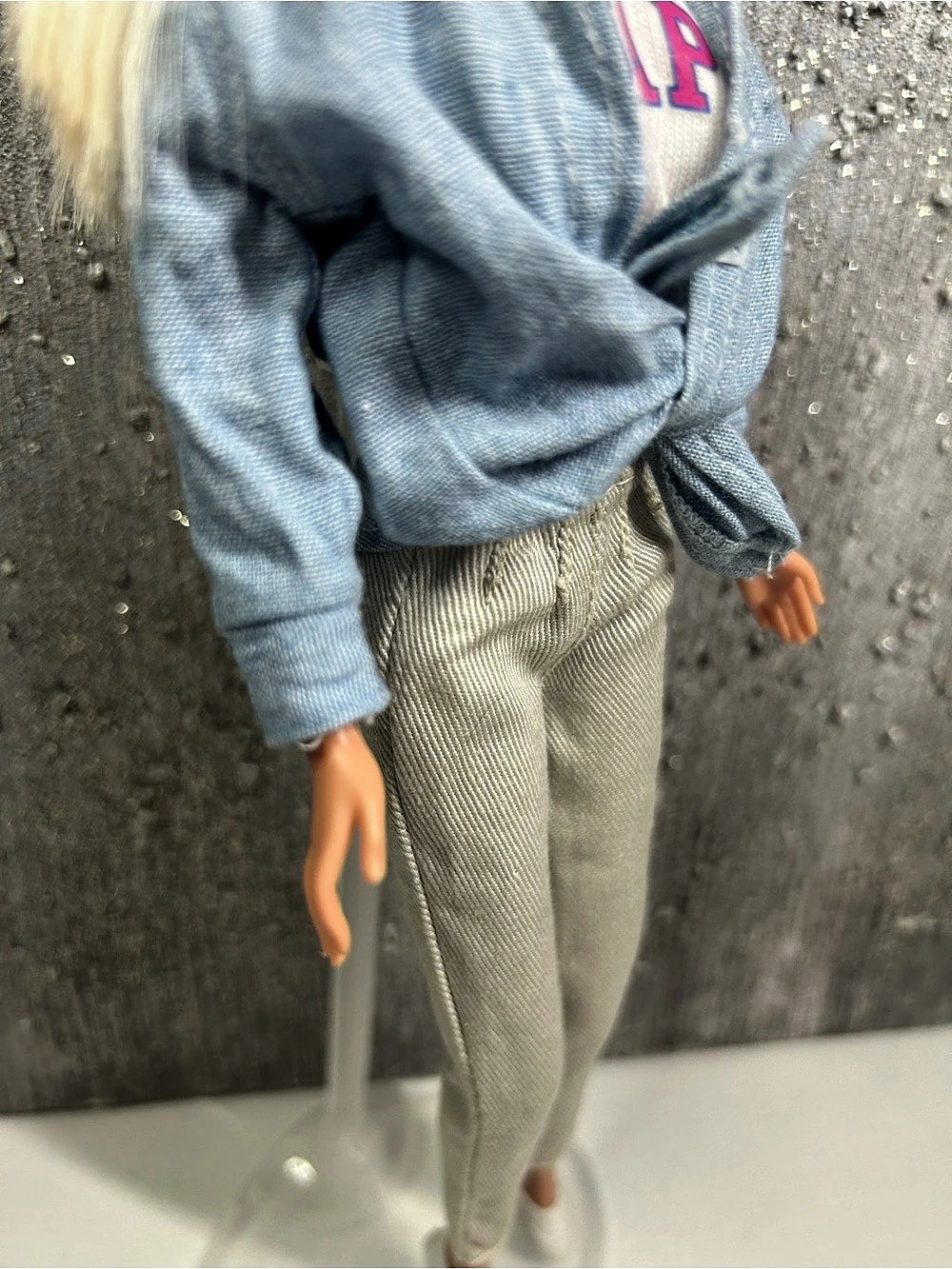 Gap Barbie 1996 - Picture 8 of 10